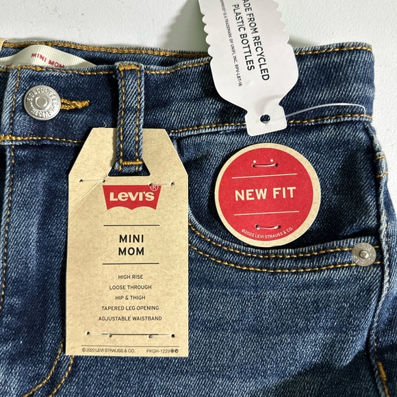 Levi's Blue Classic Fit Jeans - Picture 9 of 11